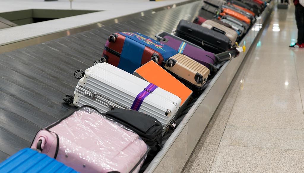 Why is it important to easily identify your luggage?